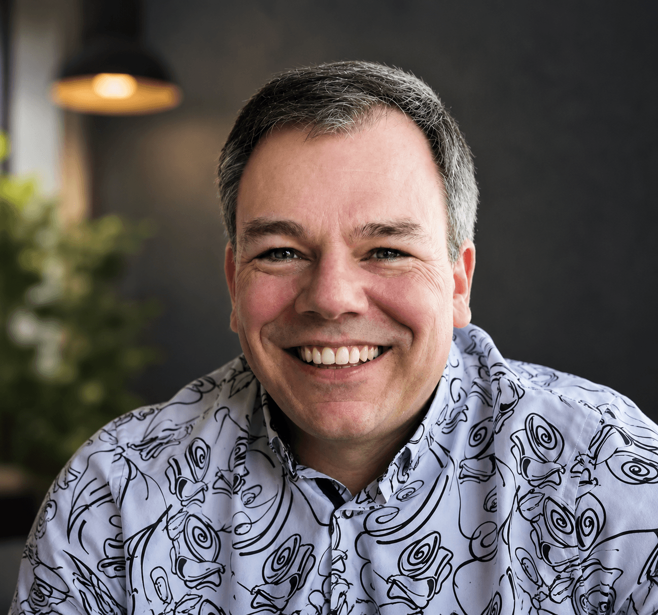 Dr. Holger Flick
